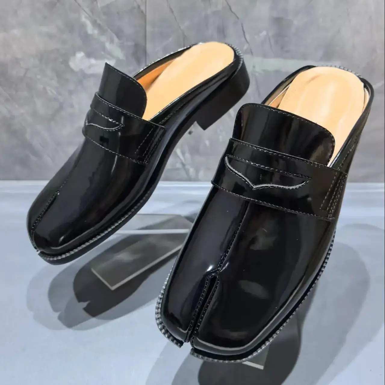 Мужские тапочки таби с раздель – обзор и цена Shoes Heels Men