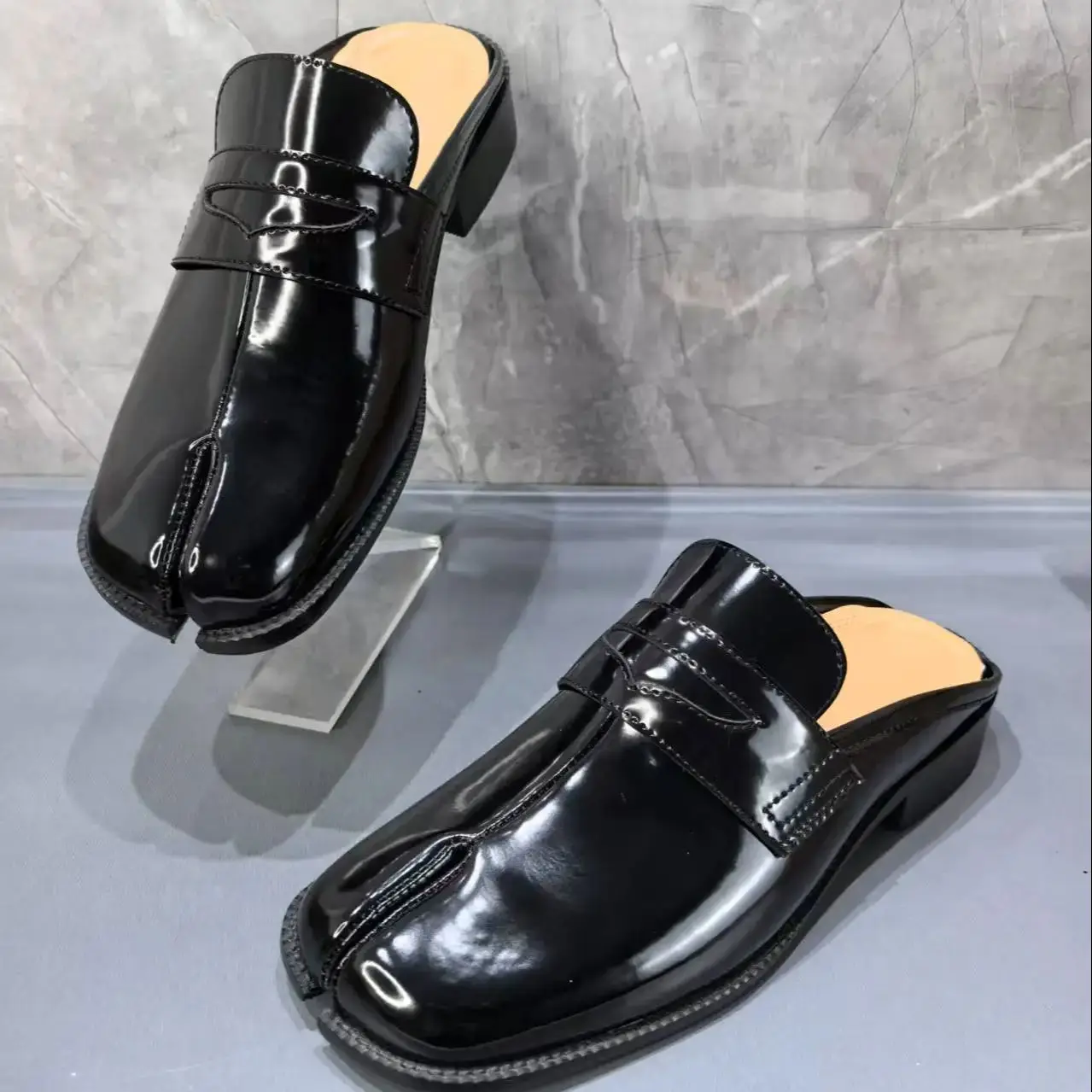 Мужские тапочки таби с раздель – обзор и цена Shoes Heels Men